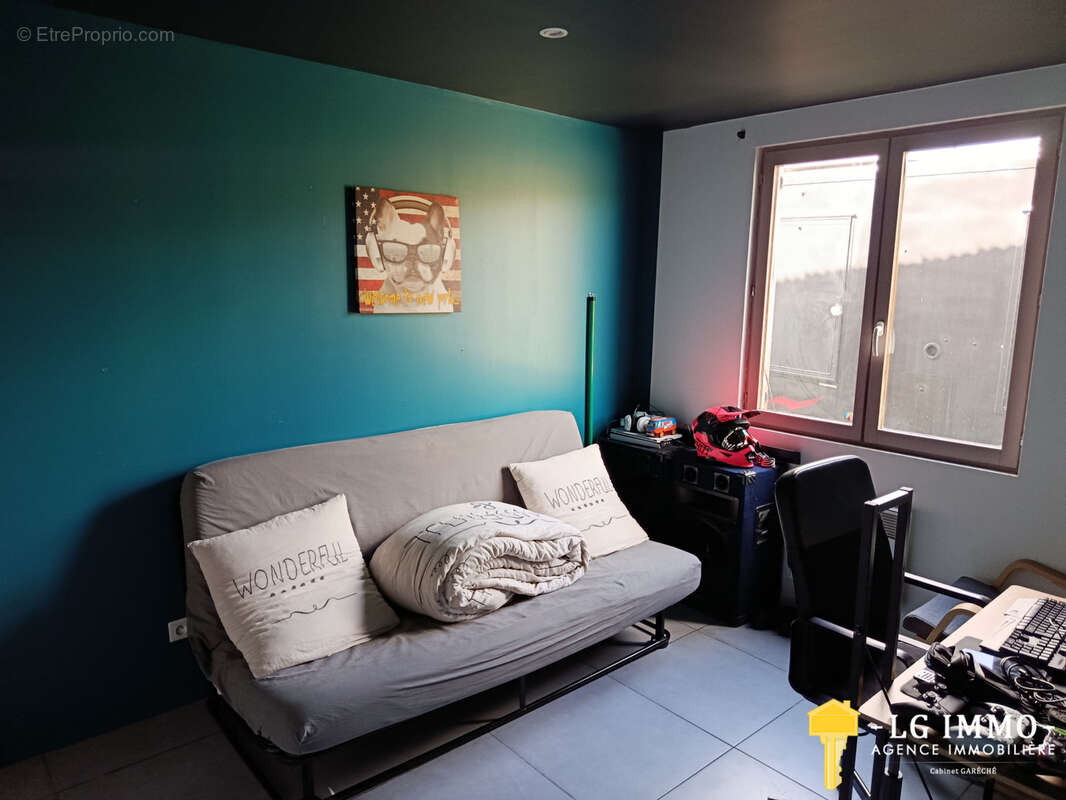 Maison rénovée avec dépendances au calme - photo 11