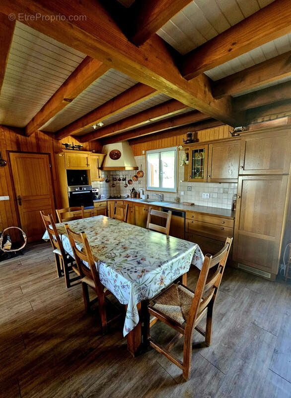 Maison à SAINT-SOZY