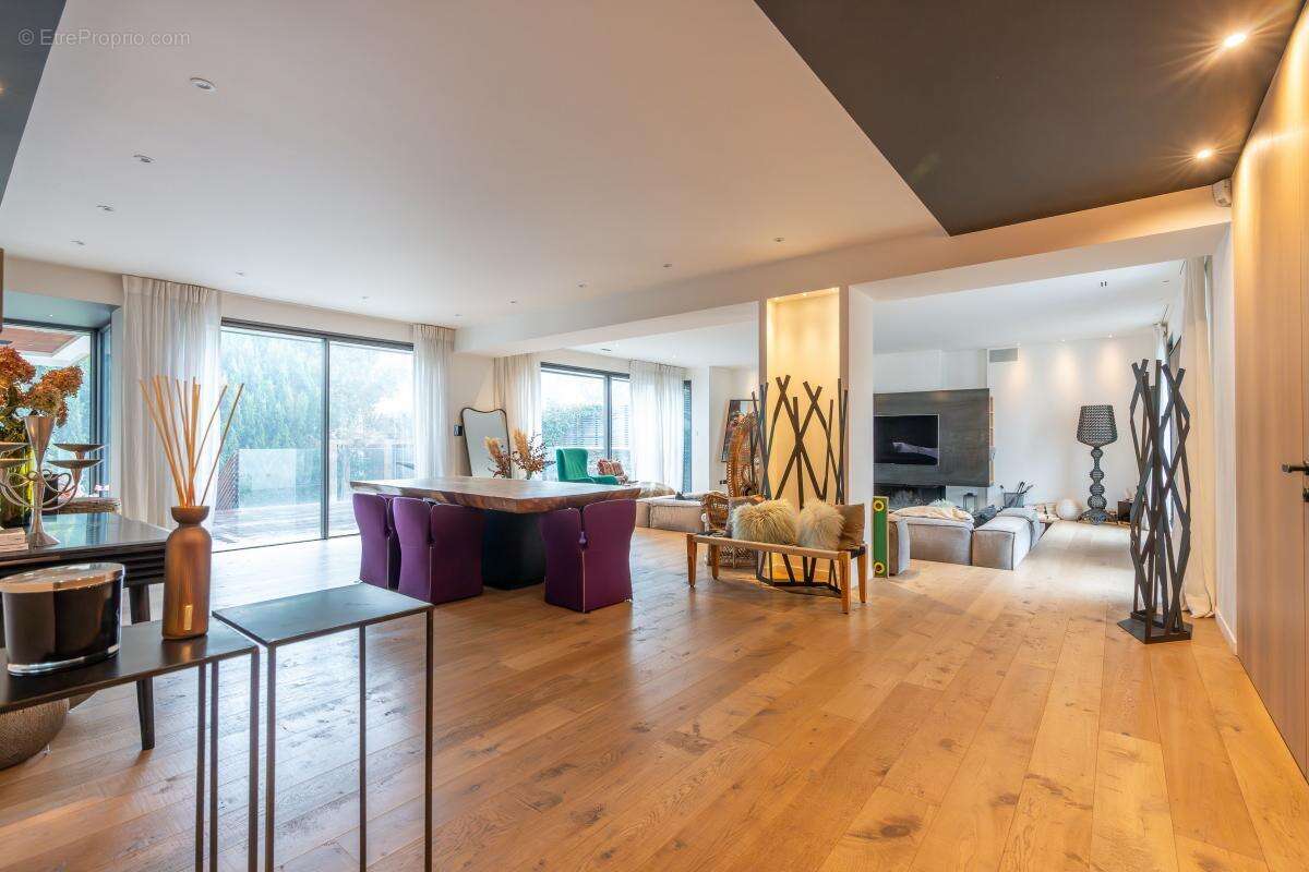 Maison à SAINT-MAUR-DES-FOSSES