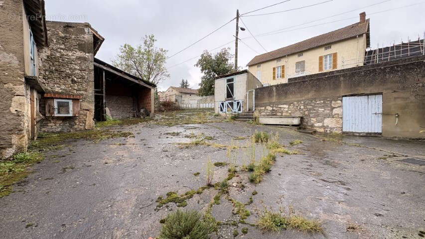 Maison à NAVES
