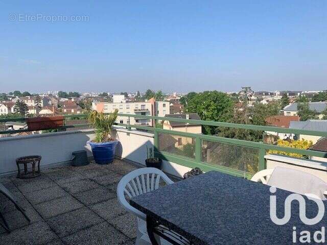 Photo 3 - Appartement à LIVRY-GARGAN