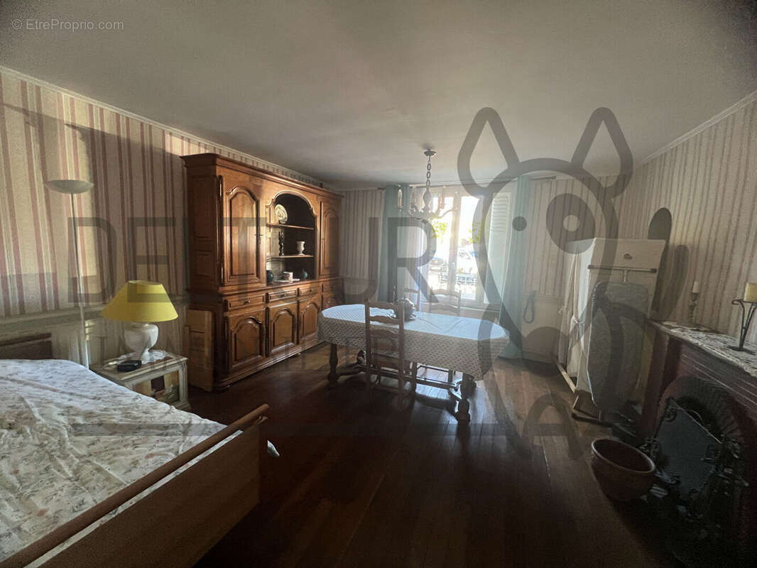 Maison à REBAIS