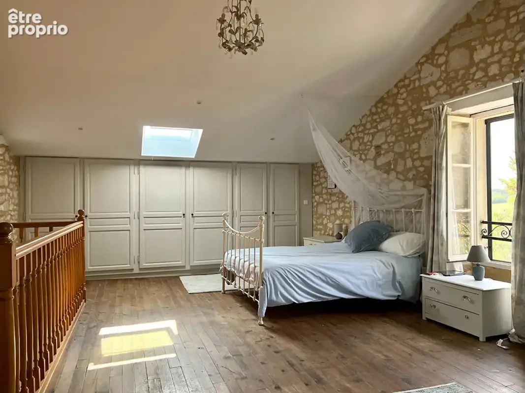 Élégante propriété familiale avec piscine dans un cadre paisible - photo 13