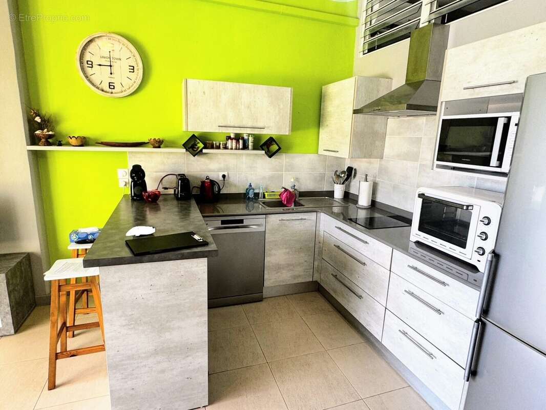 Appartement 56 m² à Saint-Francois  - photo 4