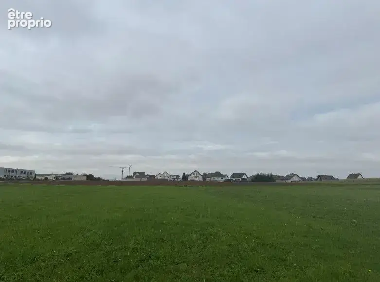 Terrain à LA WALCK