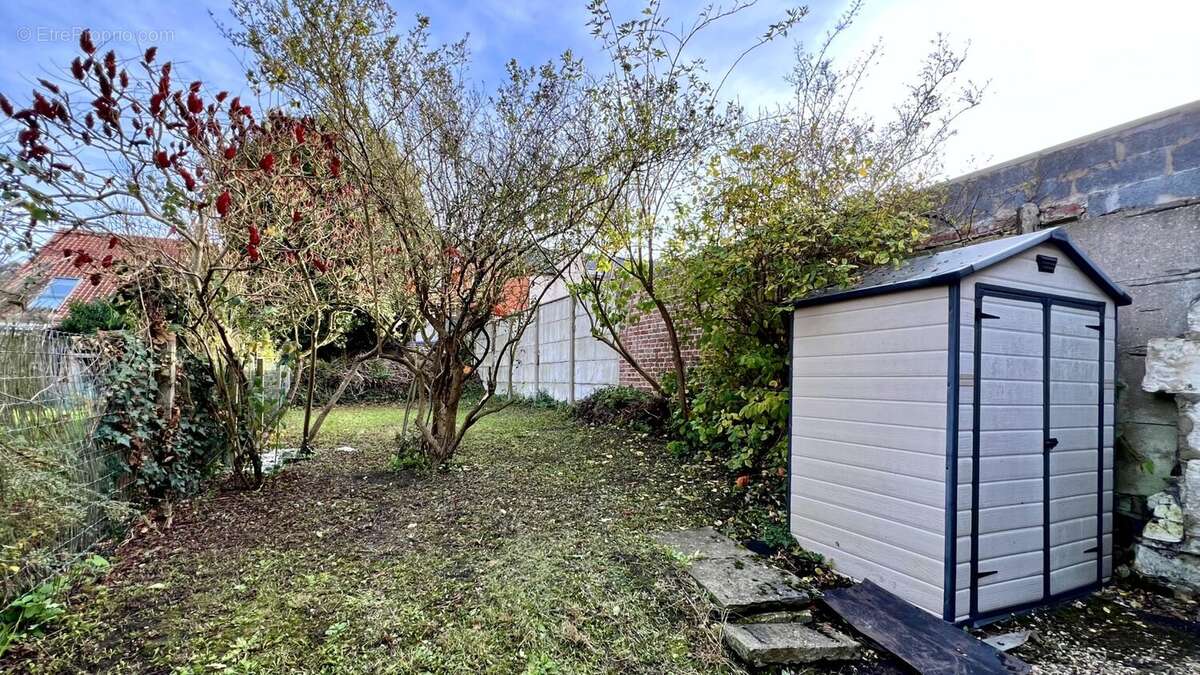 Commerce à CAPPELLE-EN-PEVELE