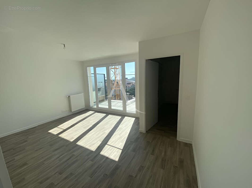 Appartement à LE BLANC-MESNIL