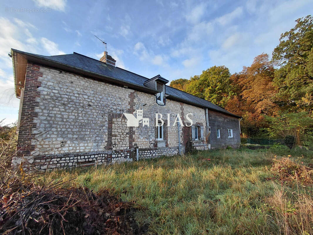 Appartement à BOURG-ACHARD