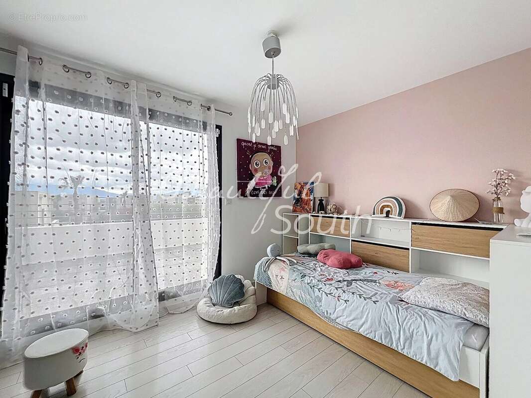 Maison à VILLENEUVE-DE-LA-RAHO