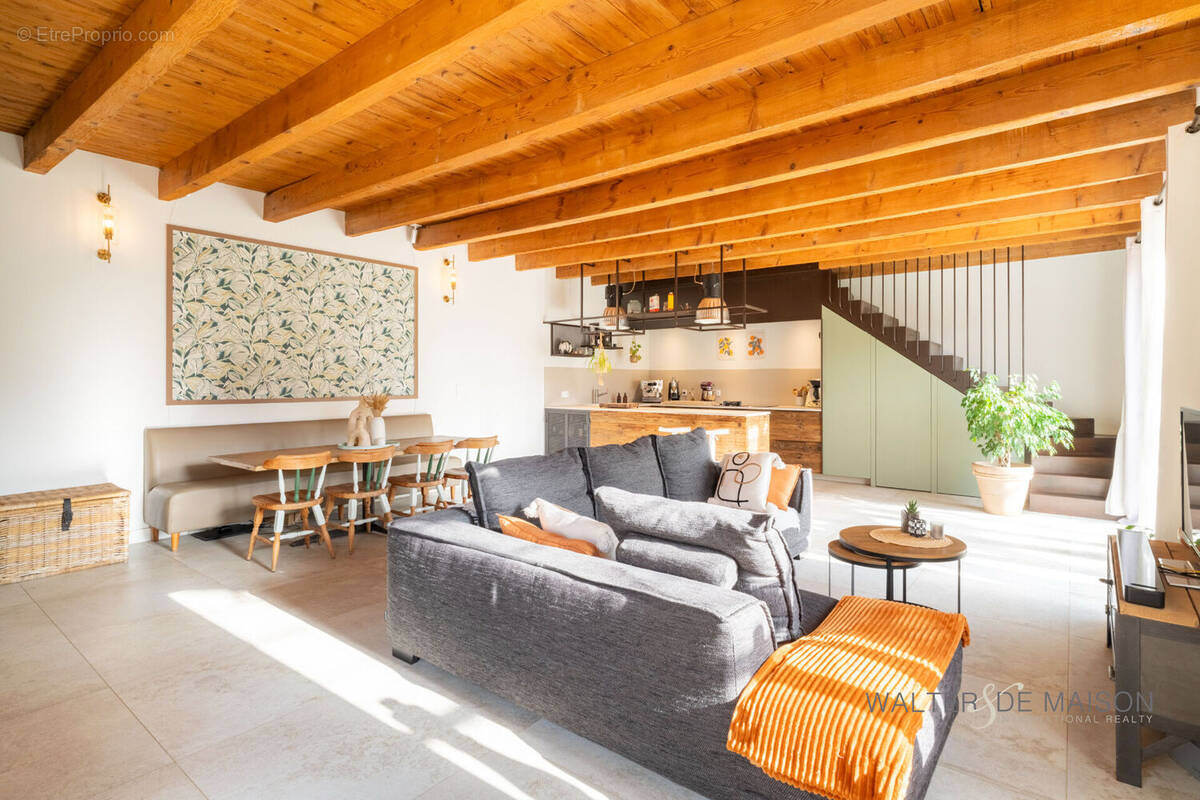 Maison à CHATEAURENARD