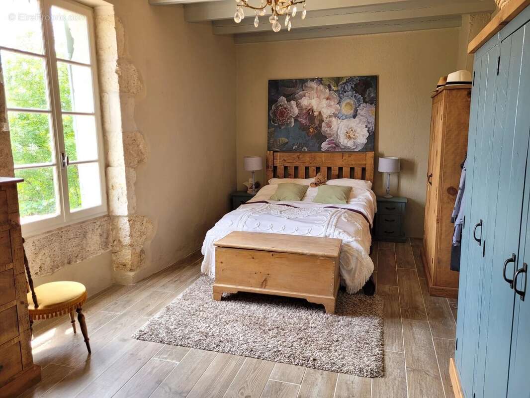 Maison à LAROQUE-TIMBAUT