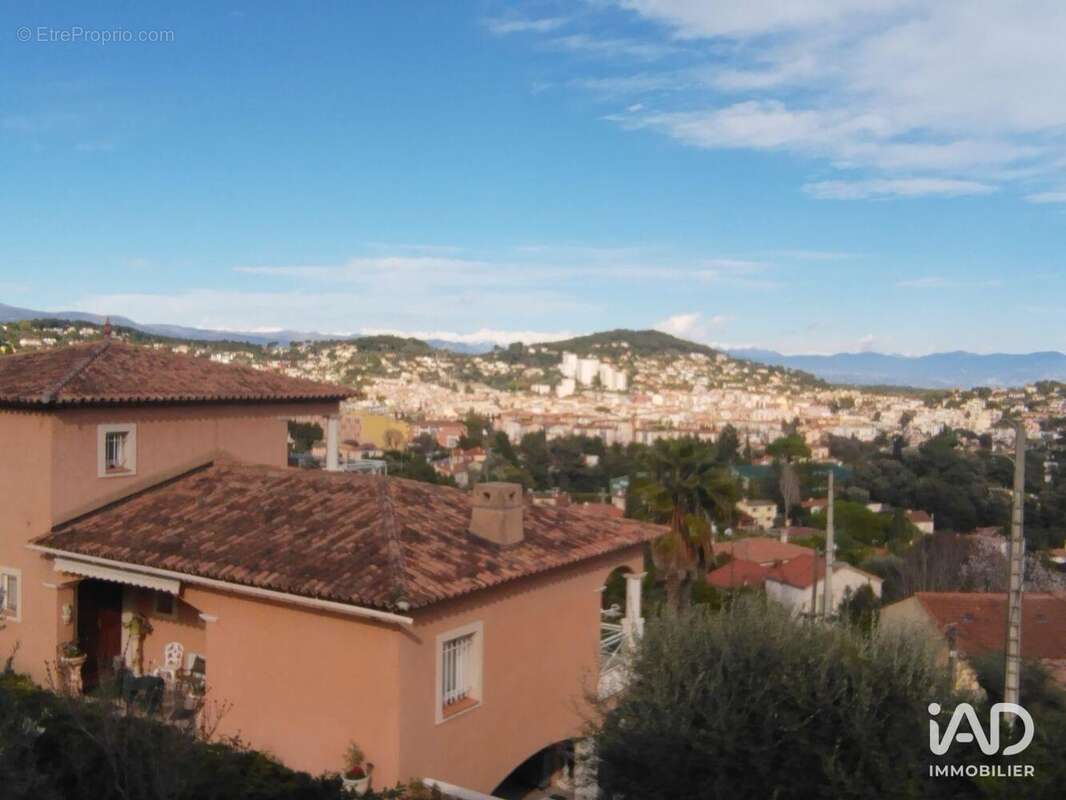 Photo 2 - Maison à VALLAURIS