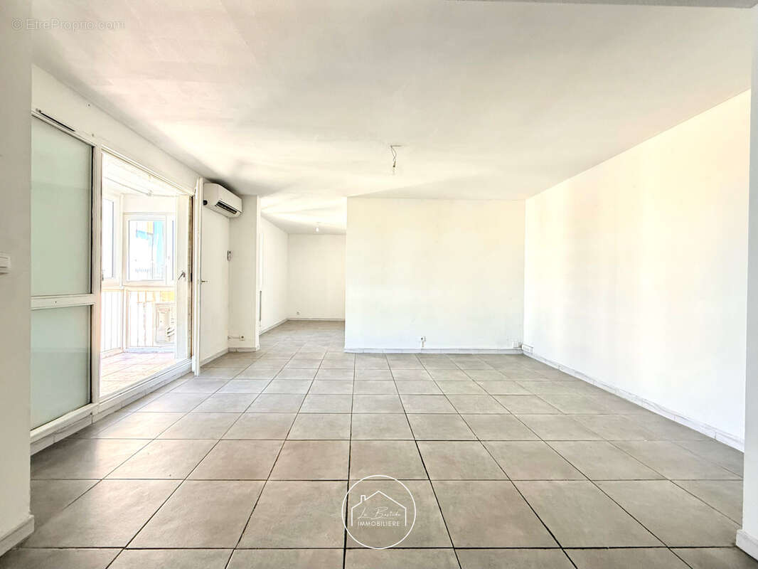 Appartement à MARSEILLE-11E