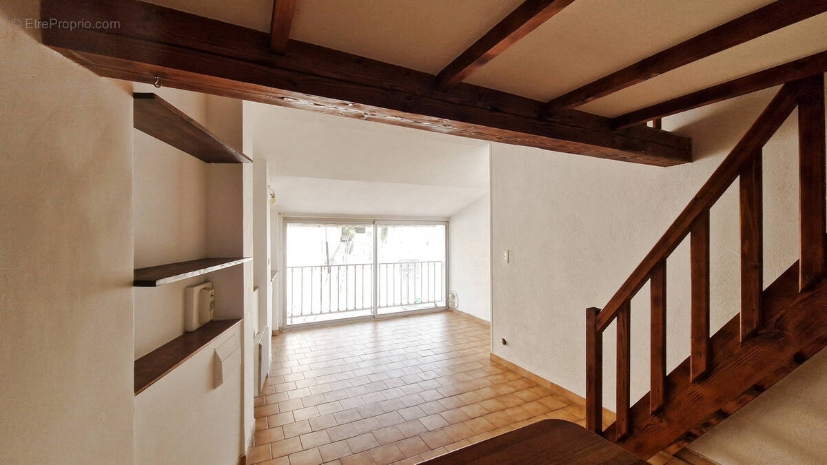 Appartement à VELAUX