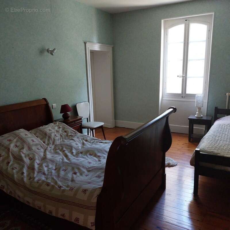 Maison de maitre avec  dependances deux pigeonniers sur parc de 5000m² - photo 28