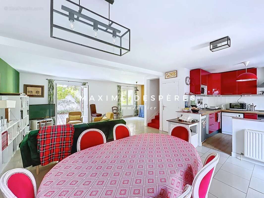 Maison à ASNIERES-SUR-SEINE