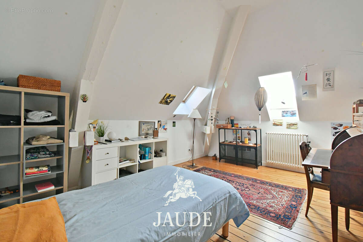 Duplex de caractère 236 m2   Dernier étage   Calme et écrin de verdure à 2 pas de Jaude à Chamalières - photo 12