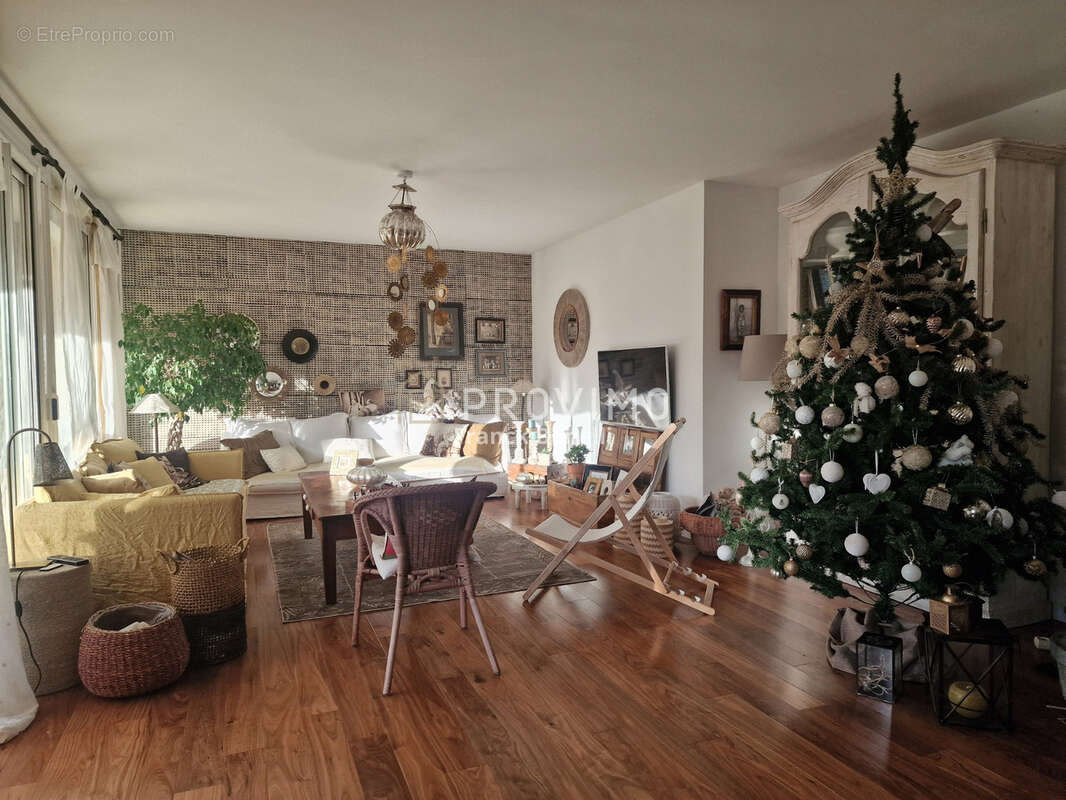 Appartement à SAINT-JULIEN-EN-GENEVOIS