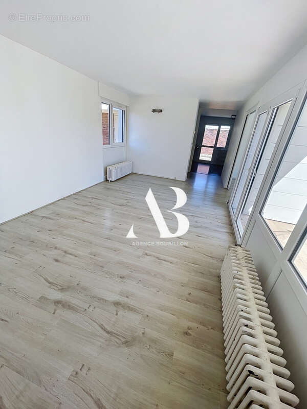 NANGIS MEME Pavillon de plain pied niché sur son terrain sans aucun vis à vis et au calme ! - photo 8