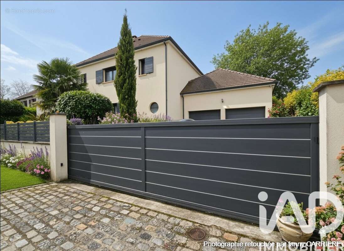 Photo 2 - Maison à MAGNY-LE-HONGRE