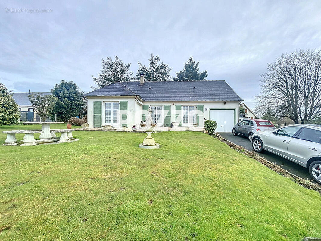 Maison à EQUEMAUVILLE