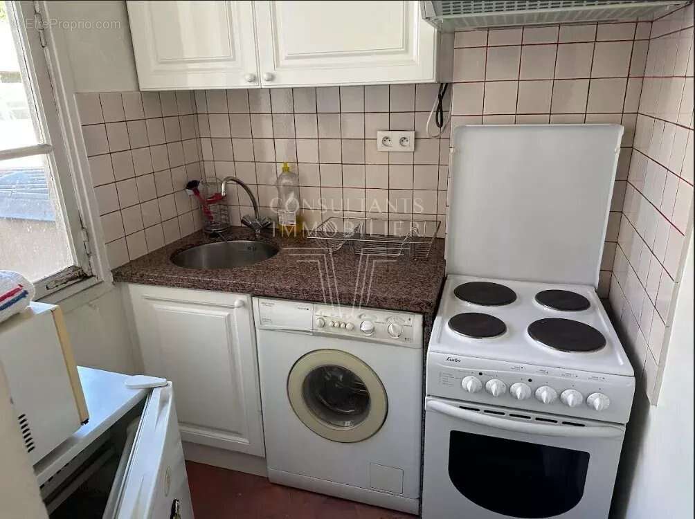Appartement à PARIS-7E