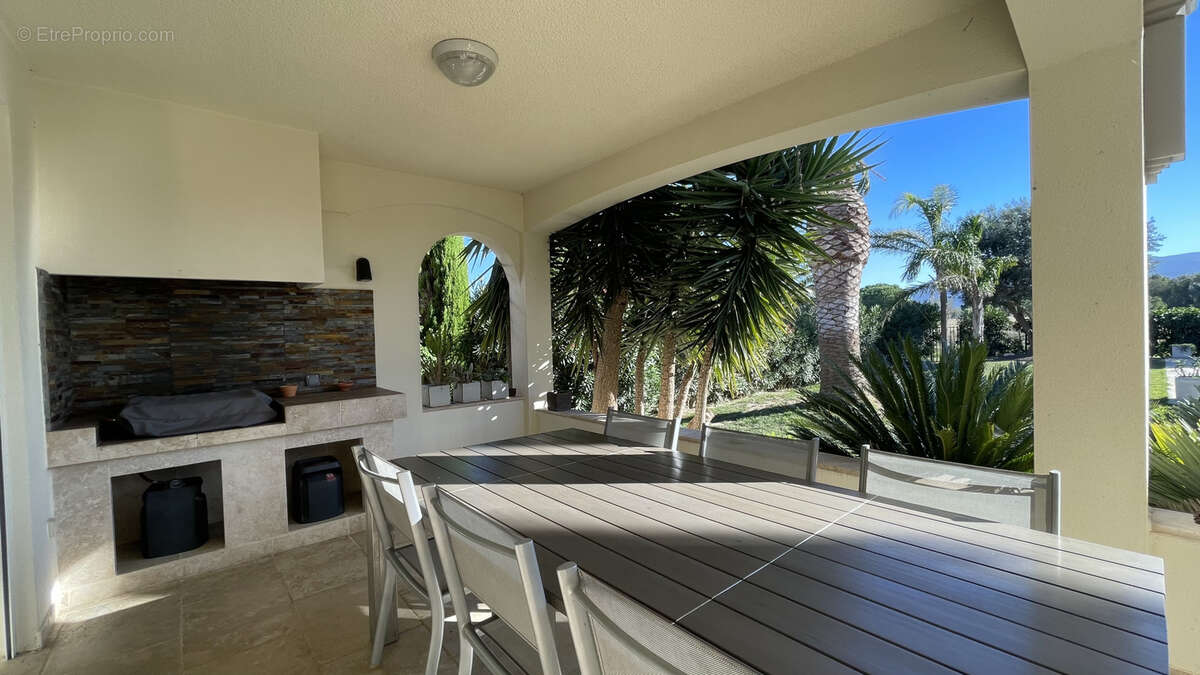 Maison à SAINT-CYPRIEN