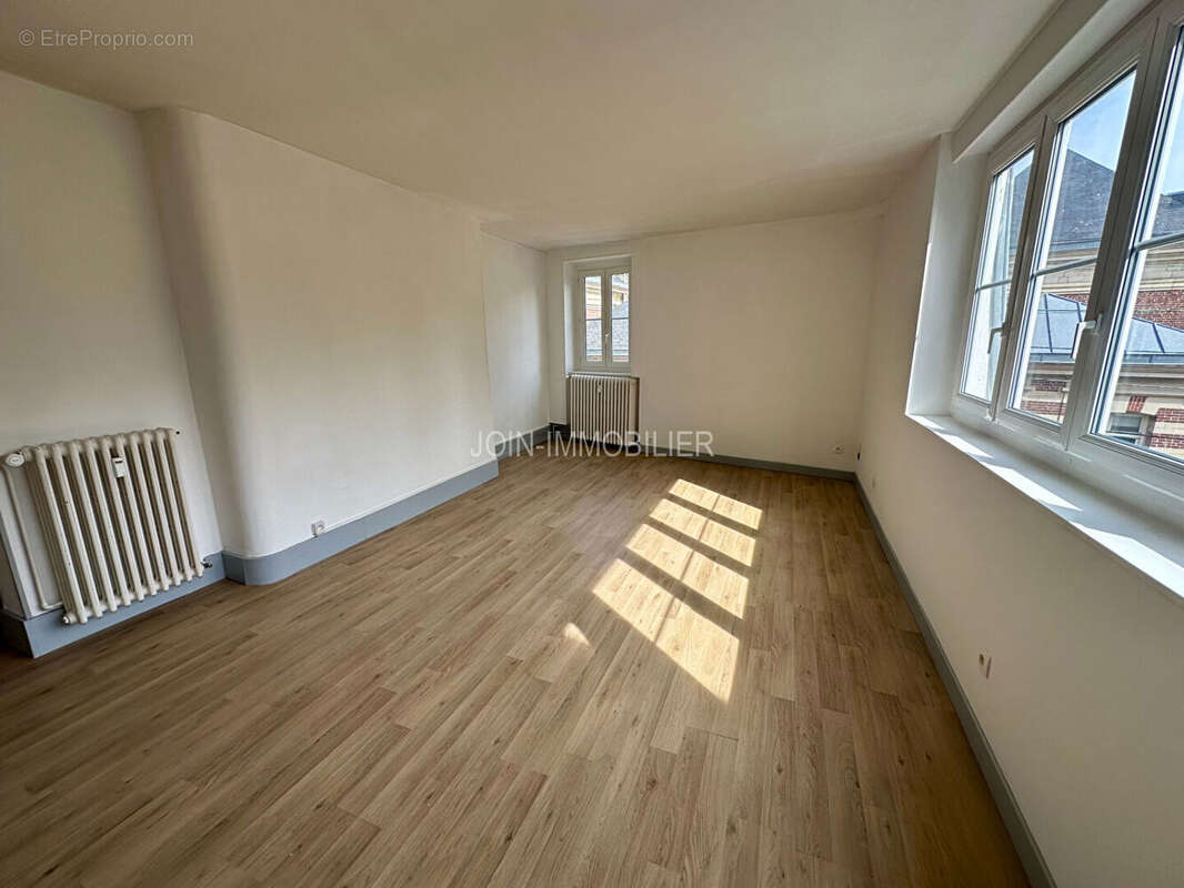 Appartement de caractère 4 pièces avec terrasse - Centre-ville de Dieppe - photo 5