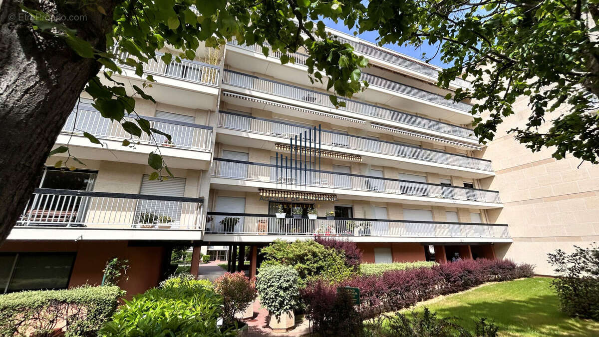 Appartement à RUEIL-MALMAISON