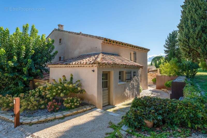 Maison à SAINT-SATURNIN-LES-APT