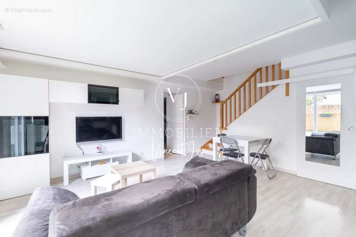 Appartement à BEZONS