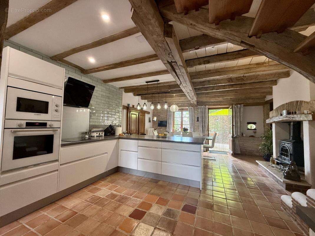 Maison à LE BOUCHAGE