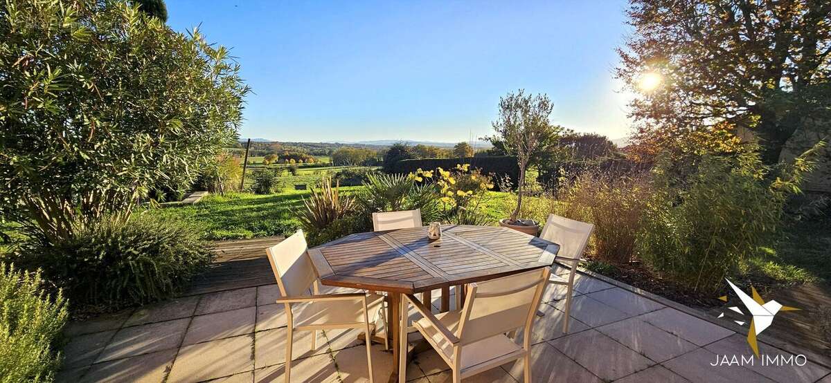 Maison à CORCELLES-EN-BEAUJOLAIS