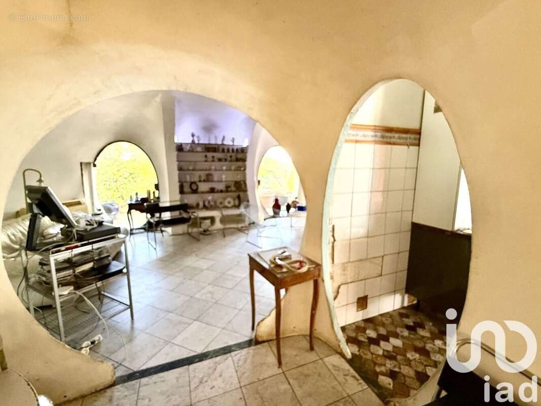 Photo 7 - Maison à LA GARDE-ADHEMAR