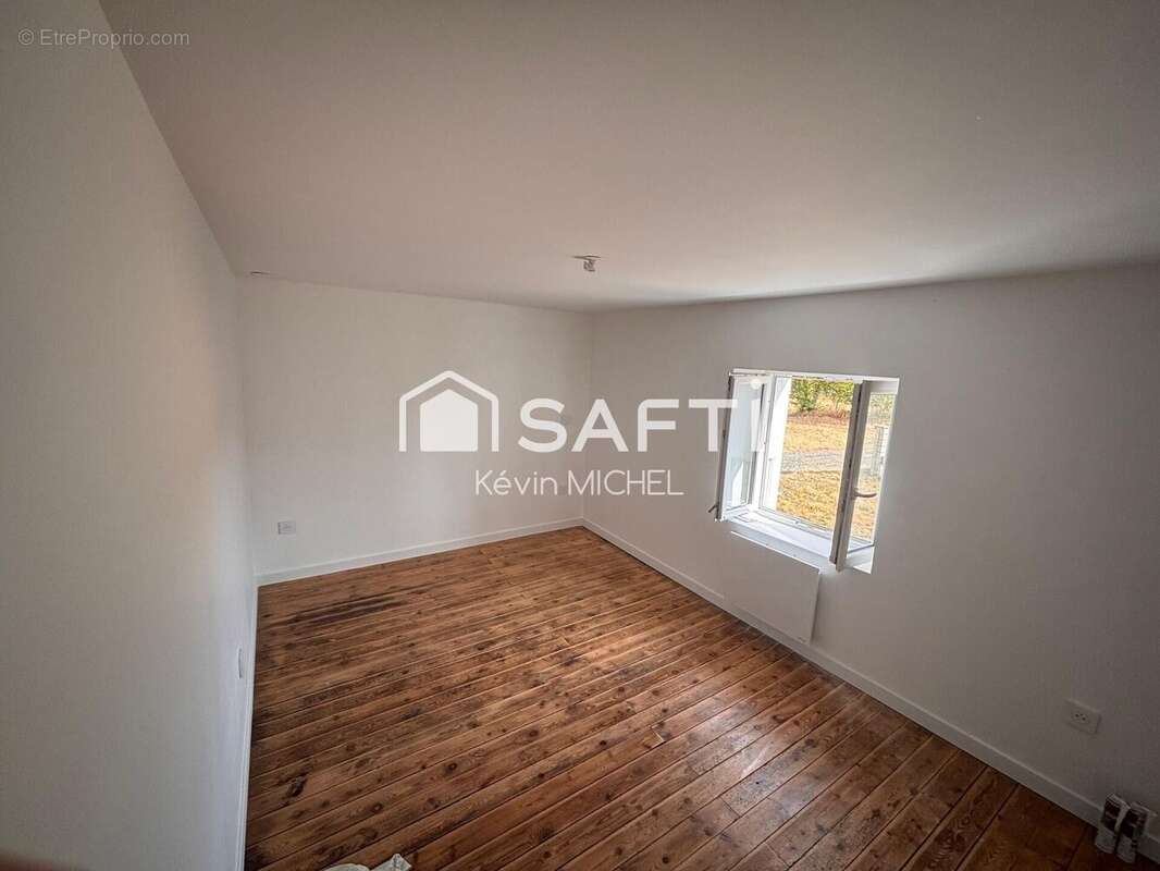 Maison 108 m² à Exideuil  - photo 7