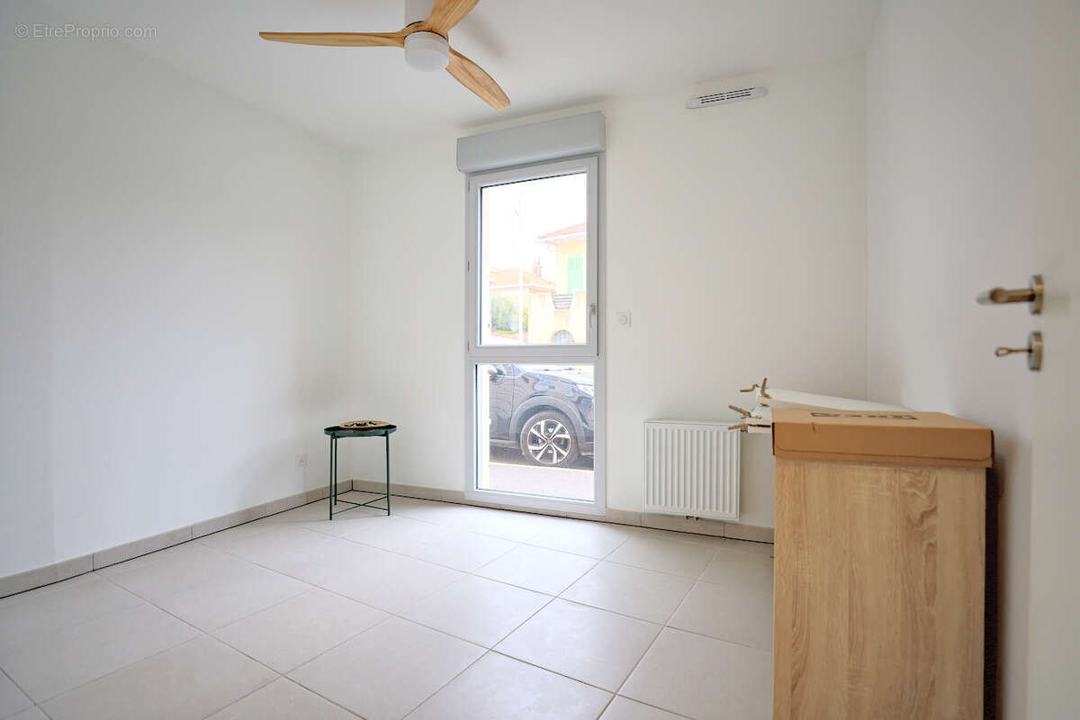 Appartement à LA LONDE-LES-MAURES