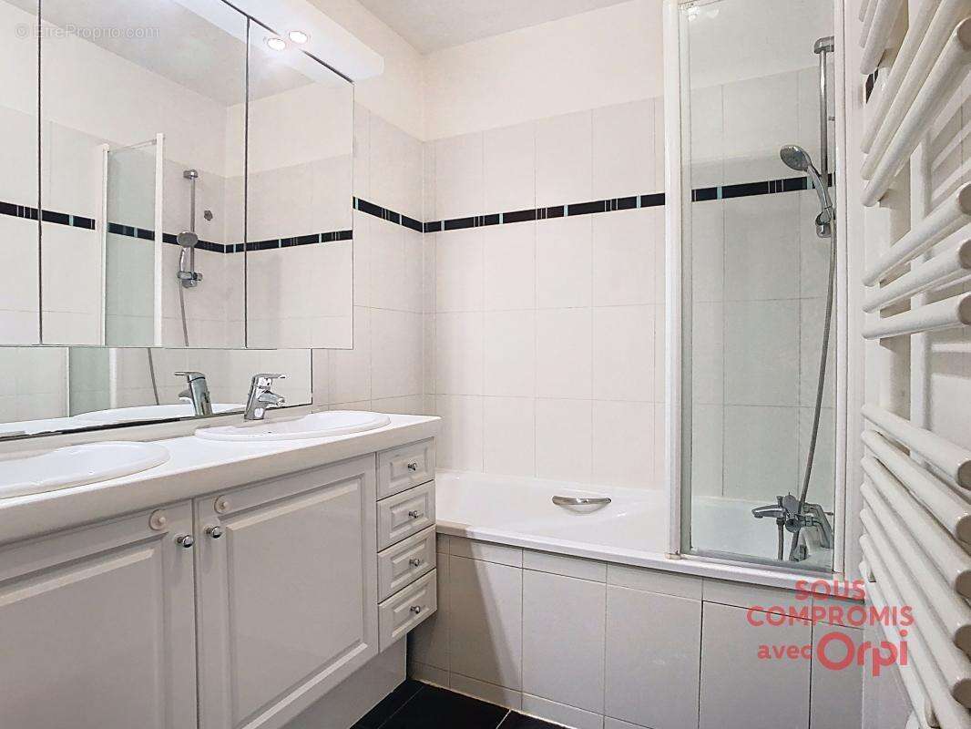 Appartement à ISSY-LES-MOULINEAUX