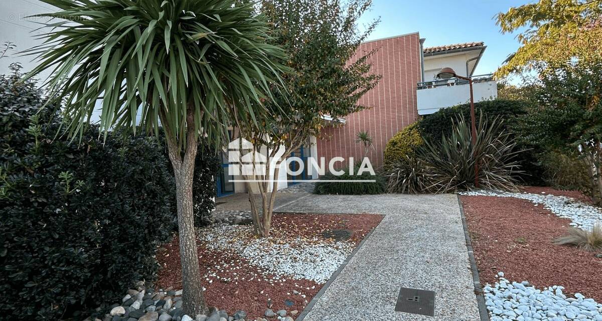 Appartement à FROUZINS