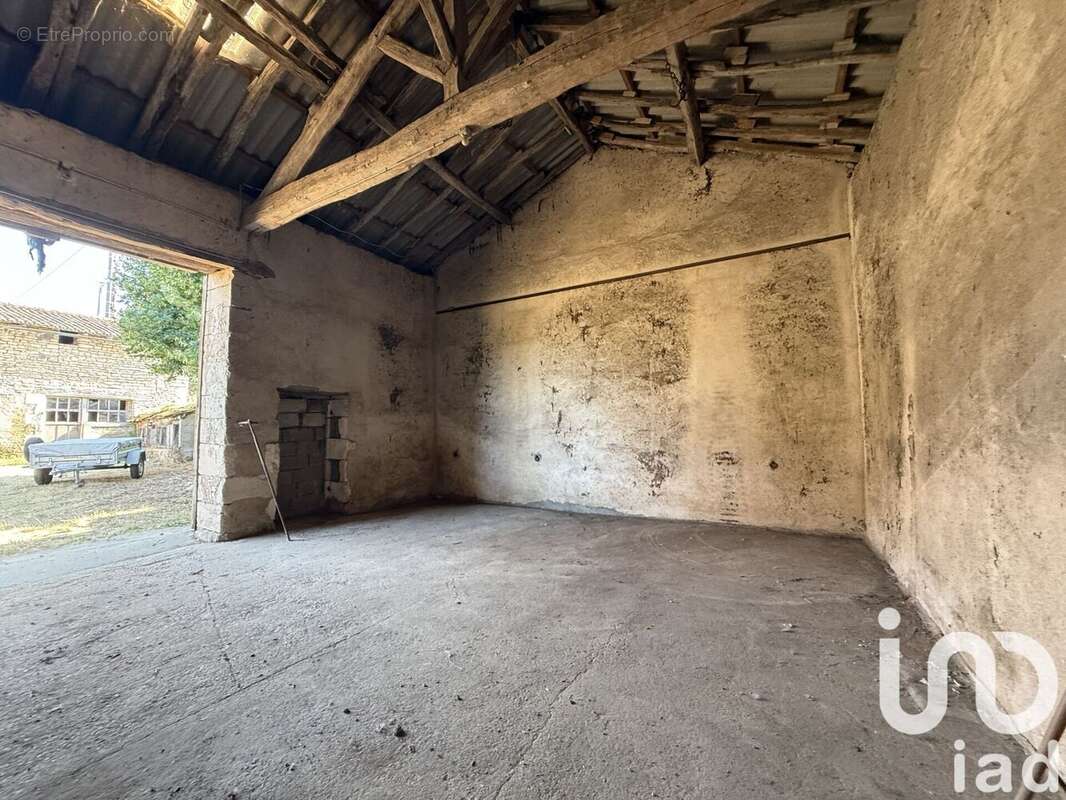 Photo 4 - Maison à VOUILLE