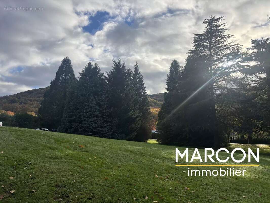 Maison à SAINT-SULPICE-LAURIERE