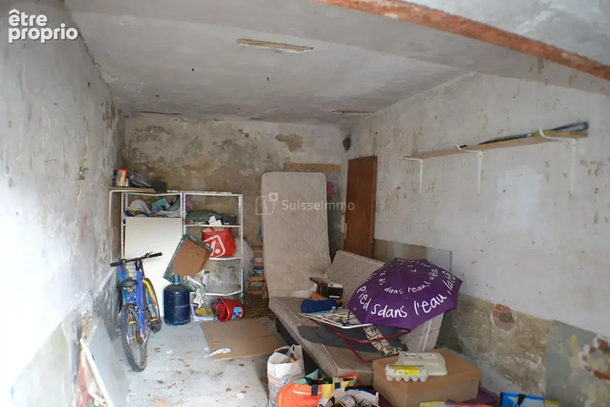 2 Garages à Pont De Roide + surface brute de 28.5m2 à aménager - photo 3