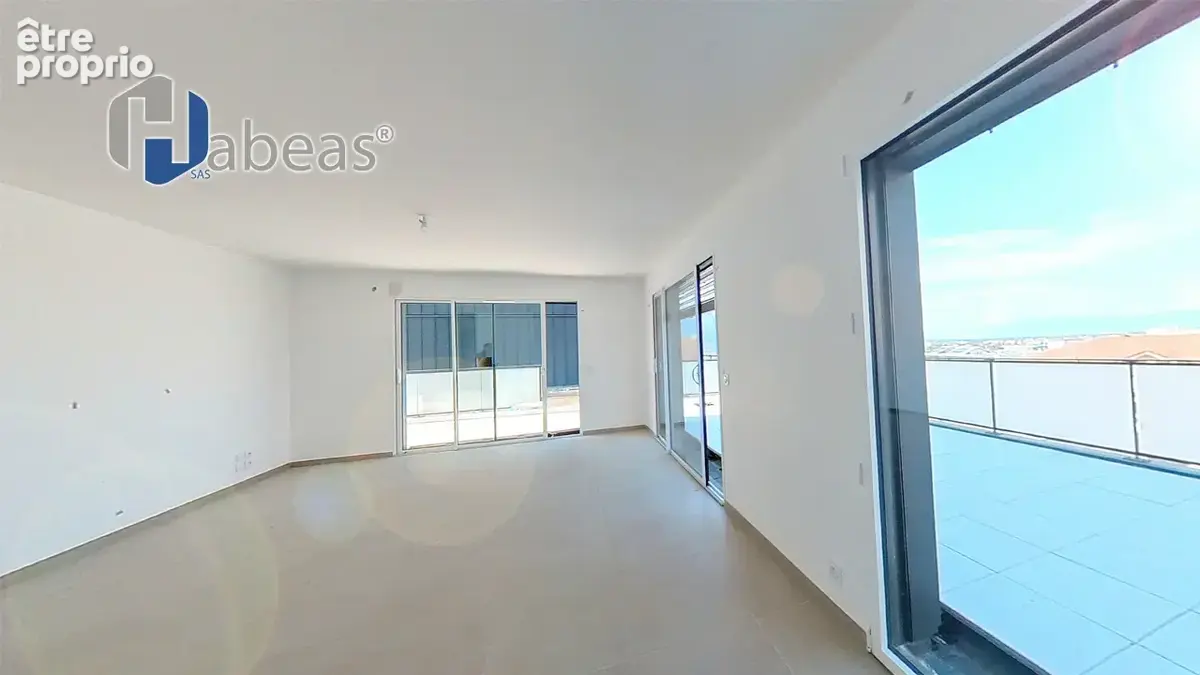 Attique d'Exception : T5 de 108.15 m² avec Terrasse Plein Ciel de 65.80m², Parking et cave - photo 7