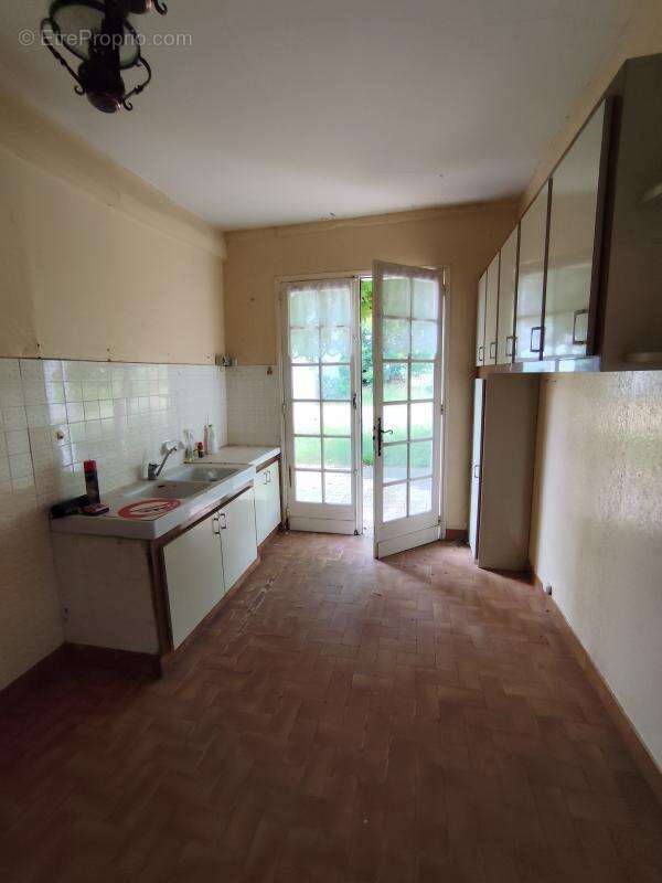 Maison à SAINT-JULIEN-EN-BORN