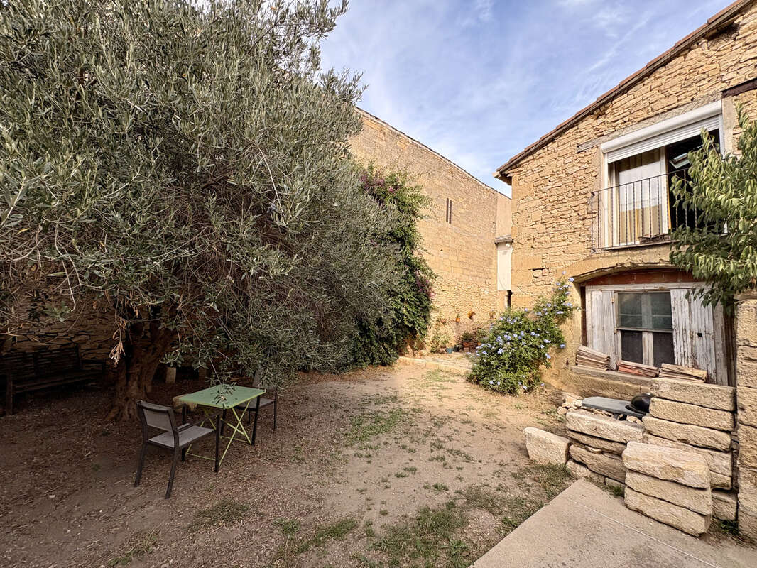 Maison à VERGEZE