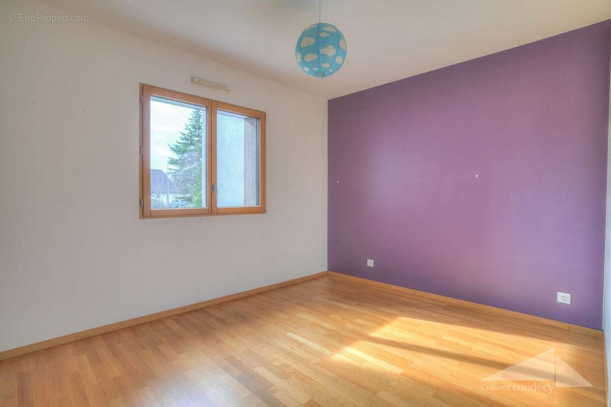 Appartement à PREVESSIN-MOENS