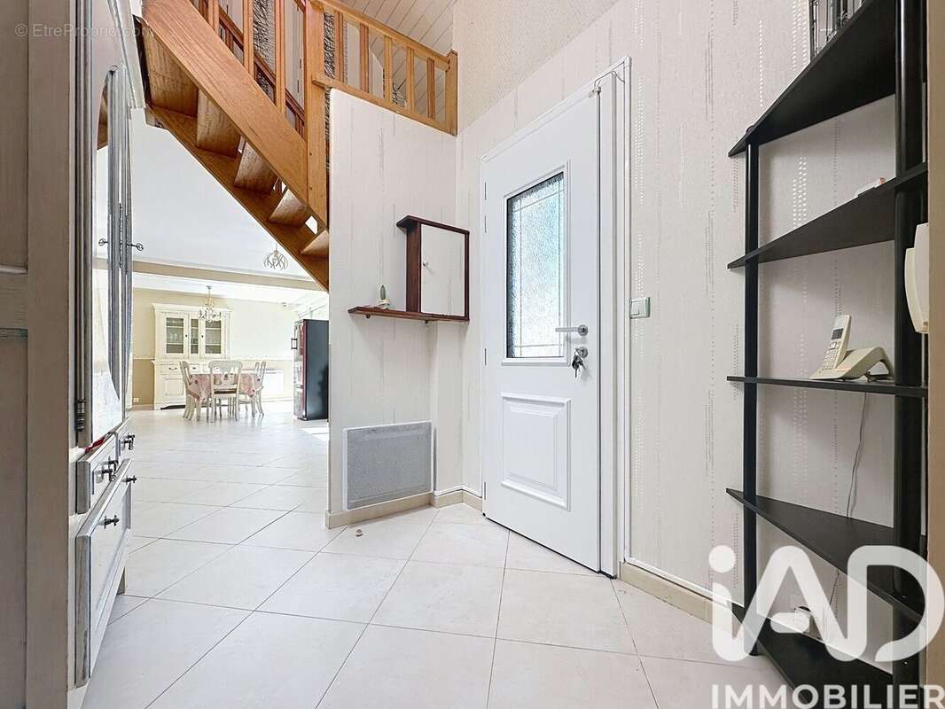 Photo 3 - Maison à CERNAY-LA-VILLE