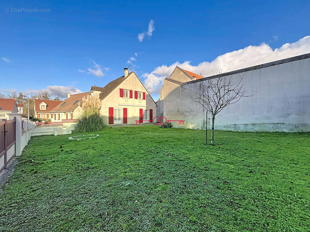 Maison à TAISSY