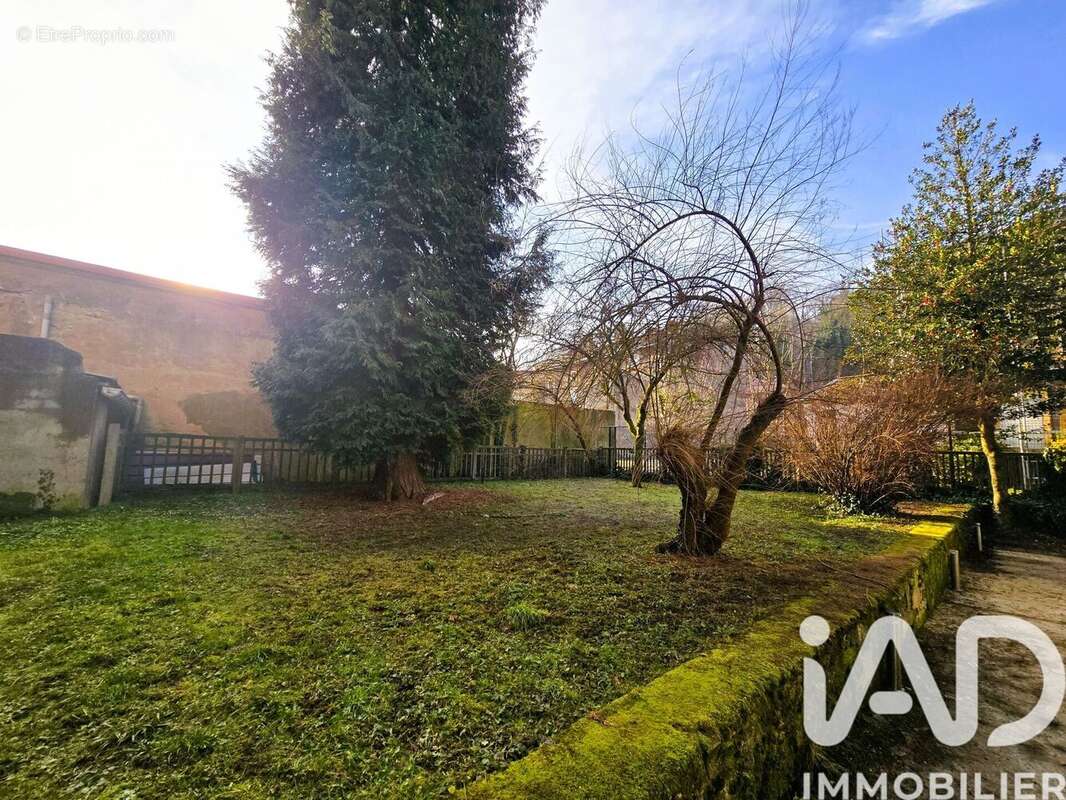 Photo 9 - Appartement à LONGUYON