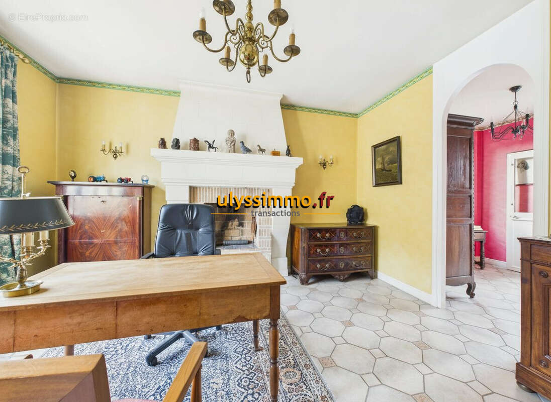 Maison à ROSIERES-EN-SANTERRE