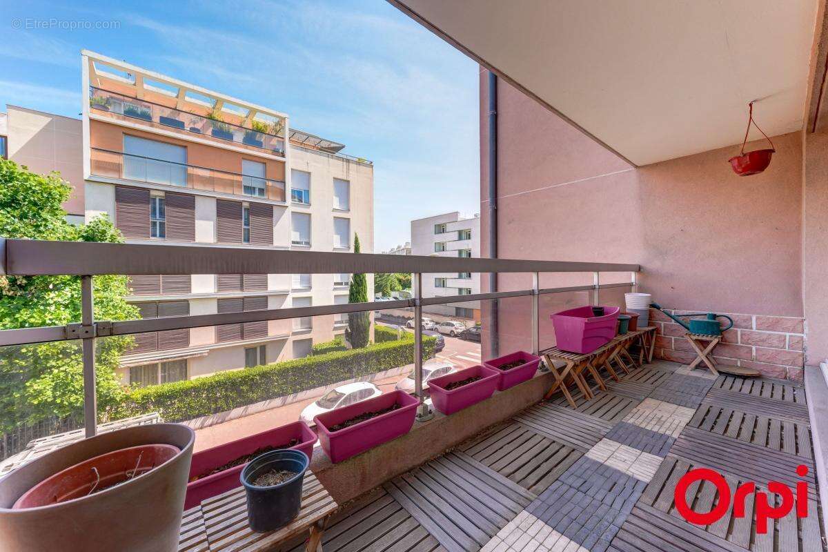 Appartement à LYON-8E